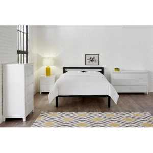 lot 114 image: Grandon Black Metal Twin Platform Bed with Slats (39 in W. X 14 in H.) The retail price $171.35