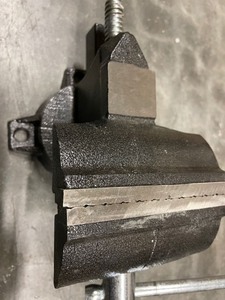 lot 226 image: 4-12 in. Light Duty Bench Vise with Swivel Base