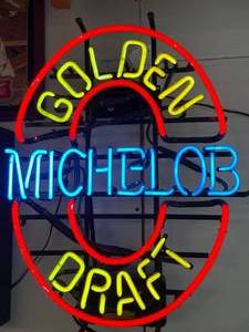 lot 5 image: Michelob Golden Draft Neon Sign