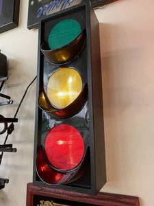 lot 7 image: Flashing Plastic Wall-mount Stoplight