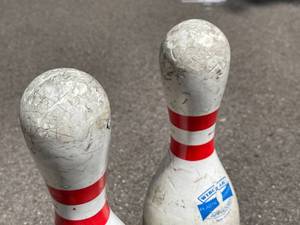 lot 42 image: 2 Vintage Bowling Pins