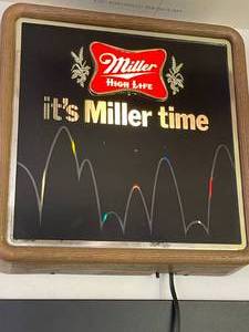lot 60 image: Its Miller Time Lighted Moving Colors Piece 1980s Bouncing Colors