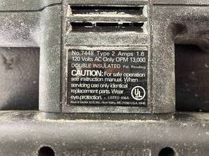 lot 128 image: Black and Decker Finishing Sander