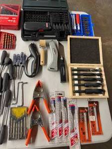lot 138 image: Large Hand Tool Lot WOW