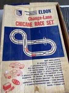 lot 146 image: Eldon 1960s Slot Car Track