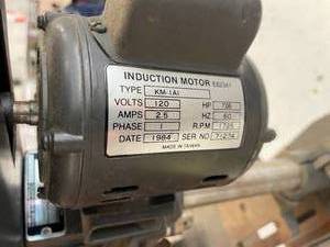 lot 166 image: Craftsman 8 Inch 3 Speed 16 HP Drill Press