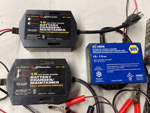 lot 178 image: Battery Charger  Maintainer Lot