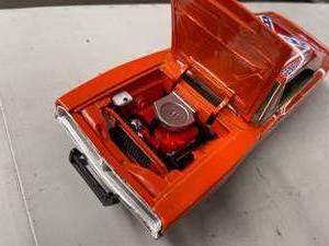 lot 183 image: General Lee Dukes Of Hazard Die Cast Car