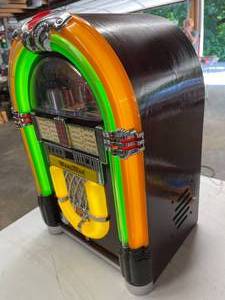 lot 217 image: Wurlitzer FM  Cassette Player