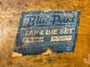 lot 222 image: Blue Point Vintage Tap and Die Set in Original Wooden Case