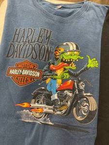 lot 242 image: Three XXL Tee Shirts Including Harley Davidson & Jack Daniels