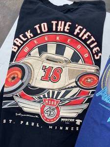 lot 324 image: 3 XXL Tee Shirts