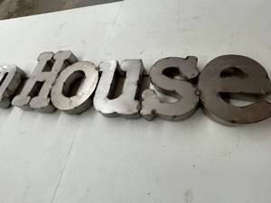 lot 337 image: Fun Metal Farm House Wall Hanging