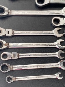 lot 291 image: (17) Flex Gear Wrenches