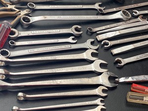 lot 293 image: Variety of Craftsman Brand Tools