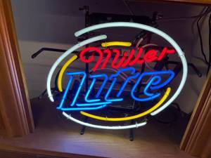 lot 365 image: Miller Light Neon Light