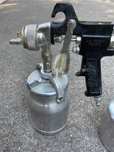 lot 367 image: 2 Powermate Automotive Paint Sprayers