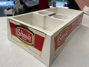 lot 373 image: Vintage Schmidt Bar Mate