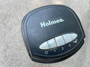 lot 382 image: Holmes 3 Speed Oscillating Tower Fan