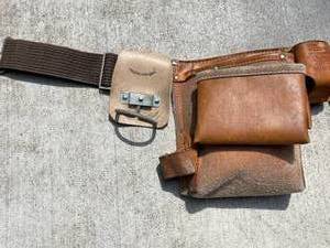 lot 423 image: Master Mechanic Tool Belt
