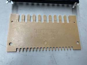 lot 431 image: Craftsman Dovetail Router Template Tool