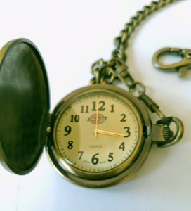 lot 258 image: Dickies Pocket Watch