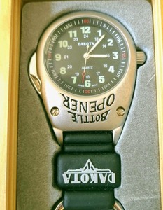 lot 257 image: Dakota Clip Watch