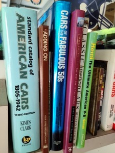 lot 268 image: Variety of Auto Books