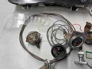 lot 452 image: Automotive Gauges and Parts