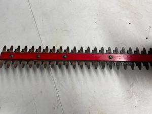 lot 461 image: Craftsman 18 Inch Hedge Trimmer