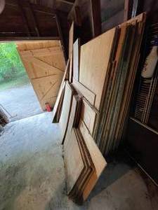 lot 490 image: Large Plywood Lot