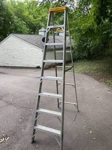 lot 493 image: Werner 92 Inch Ladder