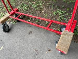 lot 502 image: Metal Sheetrock  Lumber Rolling Rack
