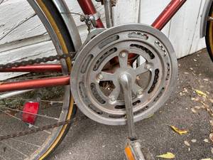 lot 504 image: Vintage Schwinn Continental 10 Speed Bike