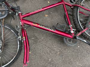 lot 511 image: Magna and Huffy Bike Parts