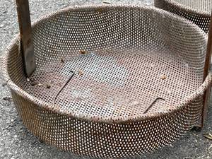 lot 518 image: Vintage Metal Screen Baskets