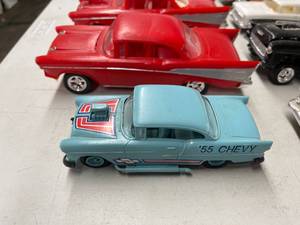 lot 537 image: Vintage Plastic Model Cars