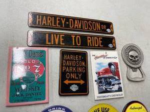 lot 577 image: Large Fridge Magnet Lot