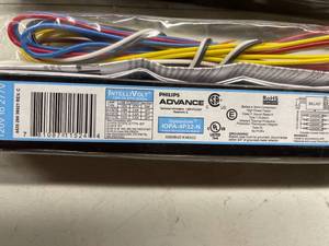 lot 624 image: Phillips Advanced Ballasts