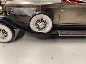 lot 628 image: 1934 Duesenberg Battery Operated Radio Car