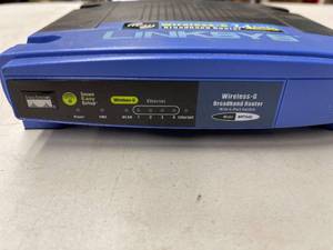 lot 680 image: Linksys 2.4 GH Wireless Router