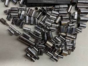 lot 682 image: Sockets, Wrenches and Ratchets Lot