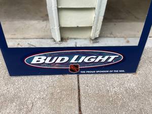 lot 699 image: Bud Light  NHL Glass Panel