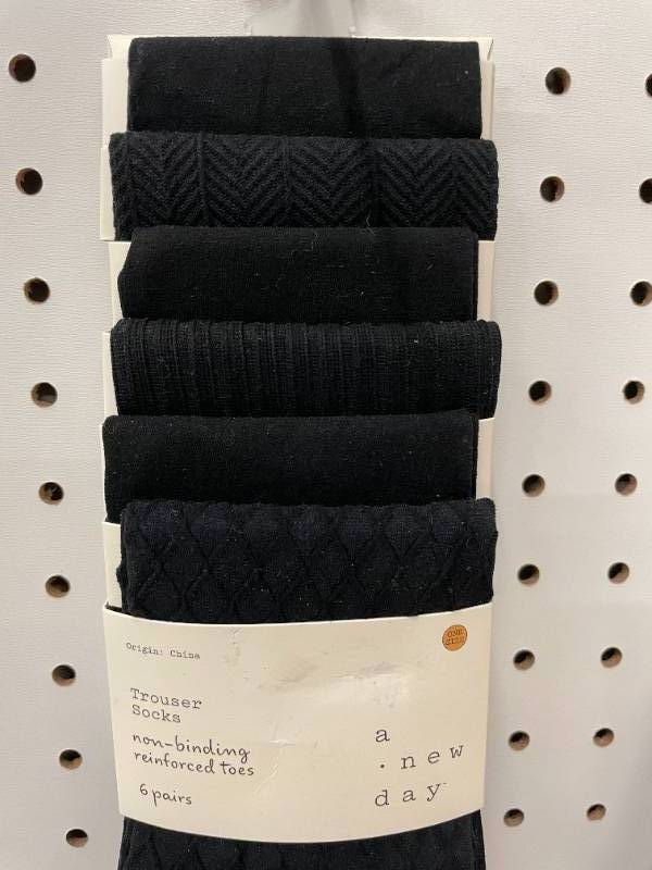 lot 108 image: 12 Pairs Womens Dress Trouser Socks