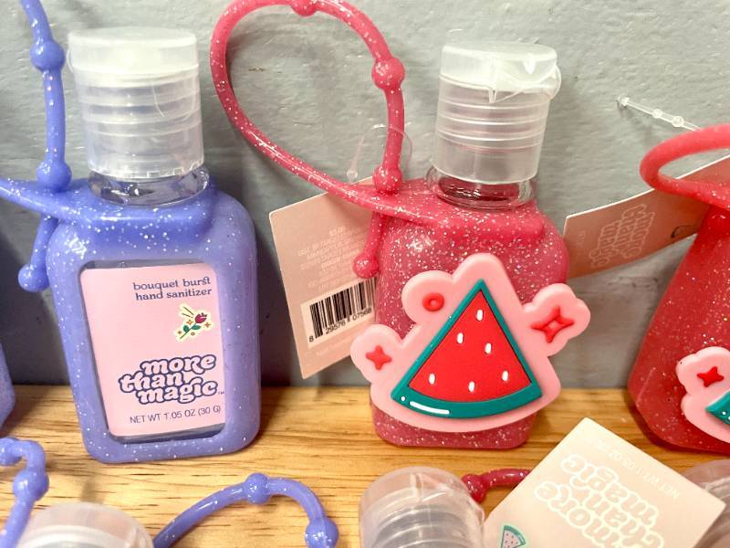 lot 85 image: Lot of 10 Travel Hand Sanitizer Bottles w Case