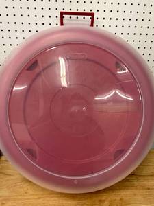 lot 33 image: Sterilite 24 Wreath Storage Container