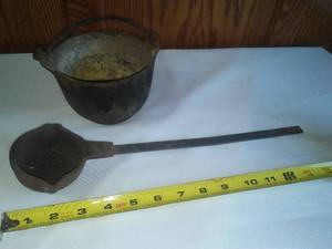 lot 15 image: Vintage Cast Cauldron and Ladle.