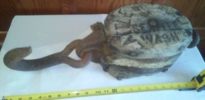 lot 17 image: Huge Hay Loft double pulley.