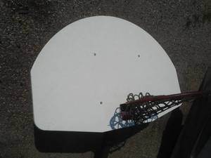 lot 48 image: Fiberglass Basketball Backboard and Rim