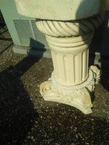 lot 54 image: Ceramic Plant Stand Greek Pillar